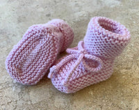 congratulations pregnancy gift for new mum, pink crochet baby booties, newborn baby gift, new baby girl gift, it's a girl coming home outfit